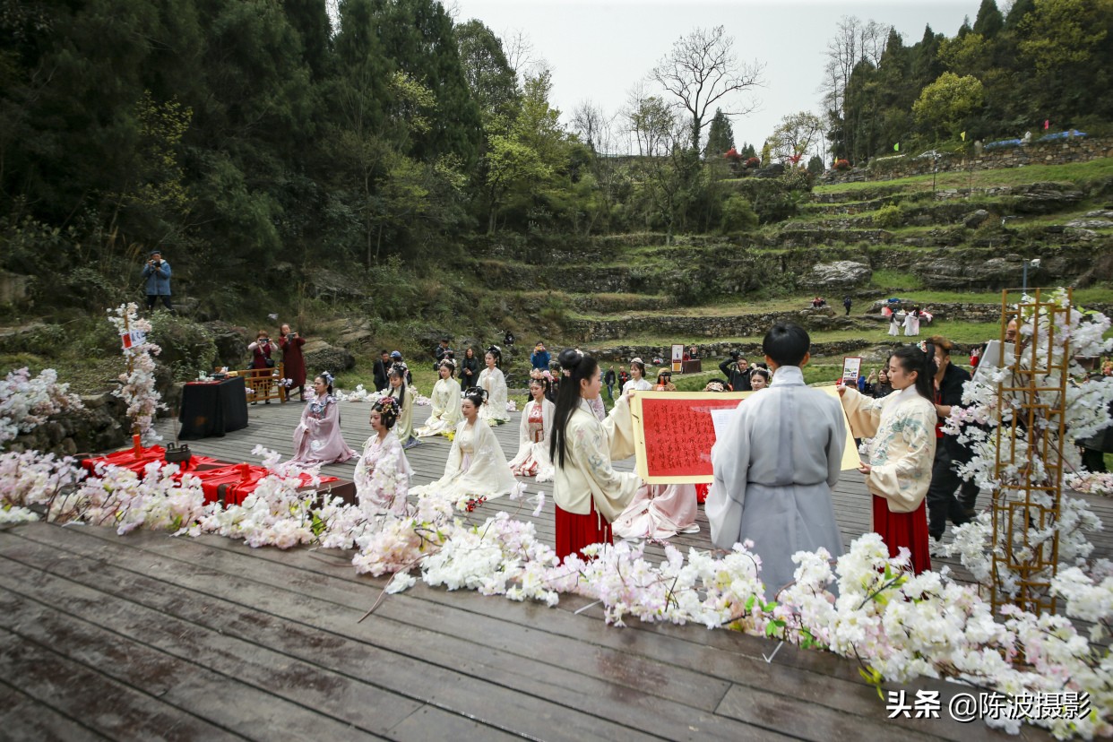 赞美湖北省三峡风景的诗词七绝,旅游三峡诗七绝
