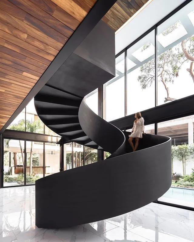 创意楼梯装修效果图,创意楼梯设计庭院