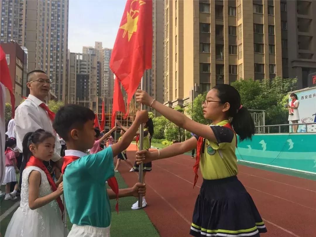 传红色精神承家国情怀,传红色精神做有志少年征文