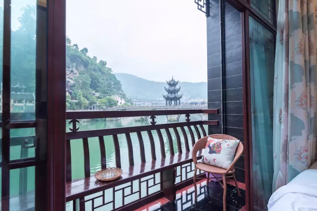 想去古城去哪里好,镇远古镇住宿攻略江景