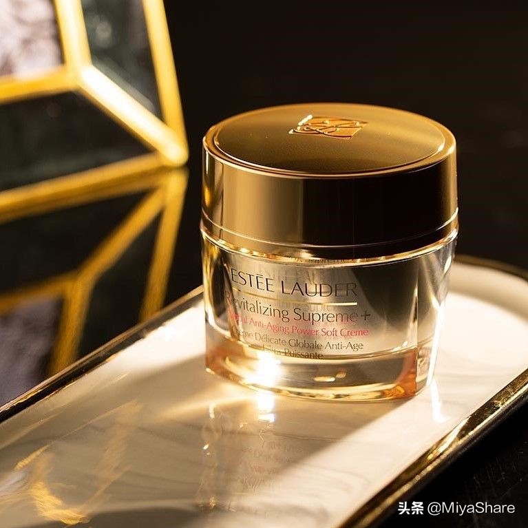 雅诗兰黛混油皮面霜测评,粉霜推荐公认好用第一名雅诗兰黛