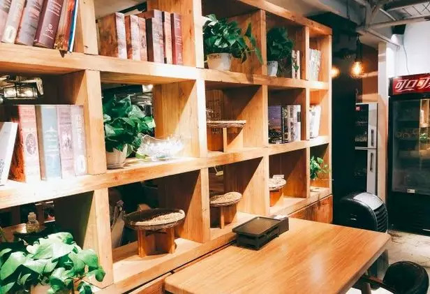 这家店只卖牛肉串,自助烧烤肉串店39元一位