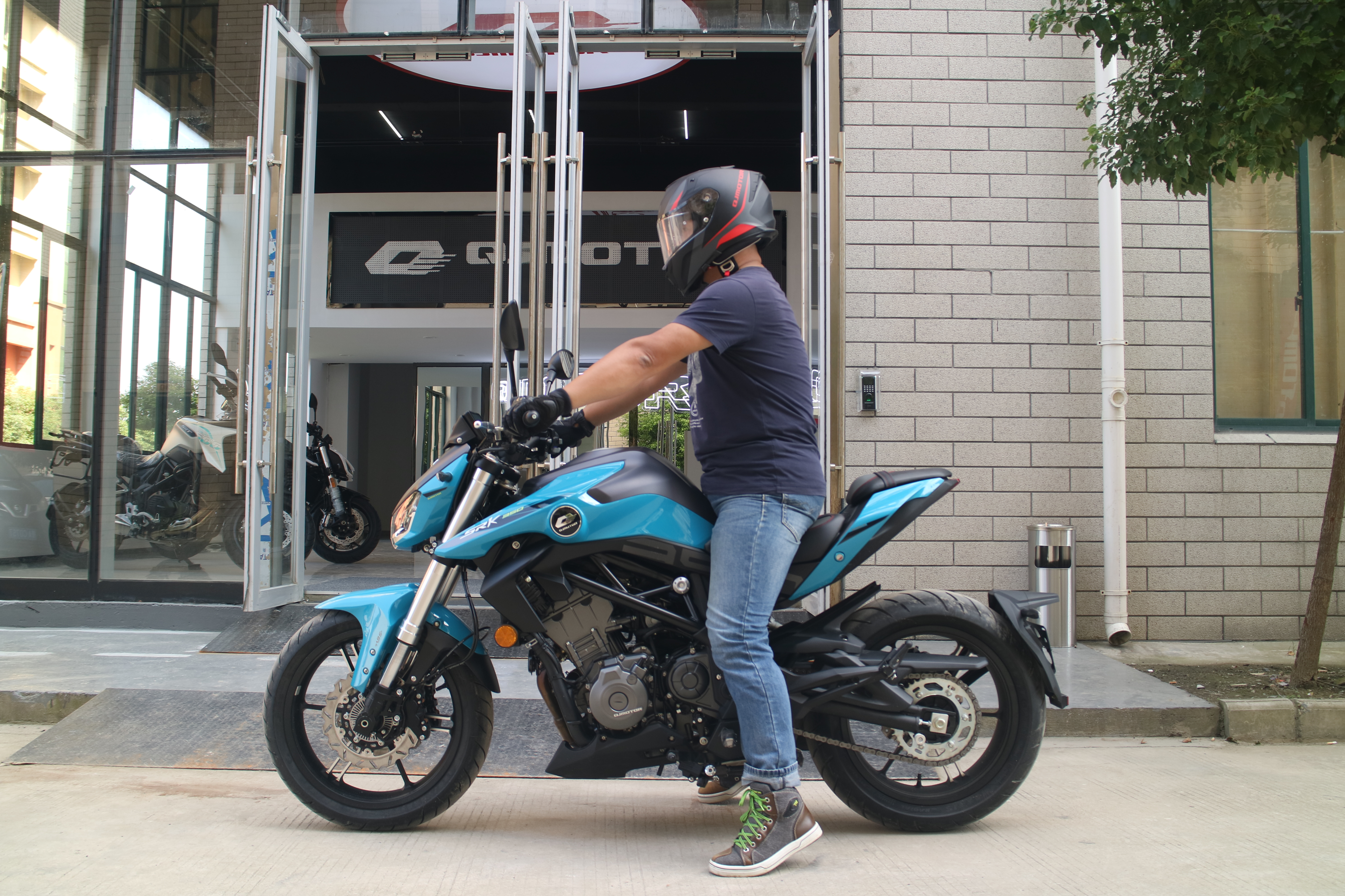 试驾奔达350,追350车测评