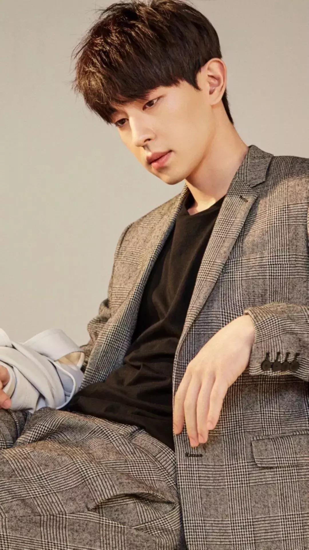 娱乐圈四大丑帅男星出炉，极限兄弟帮互掐，网友吵翻了……