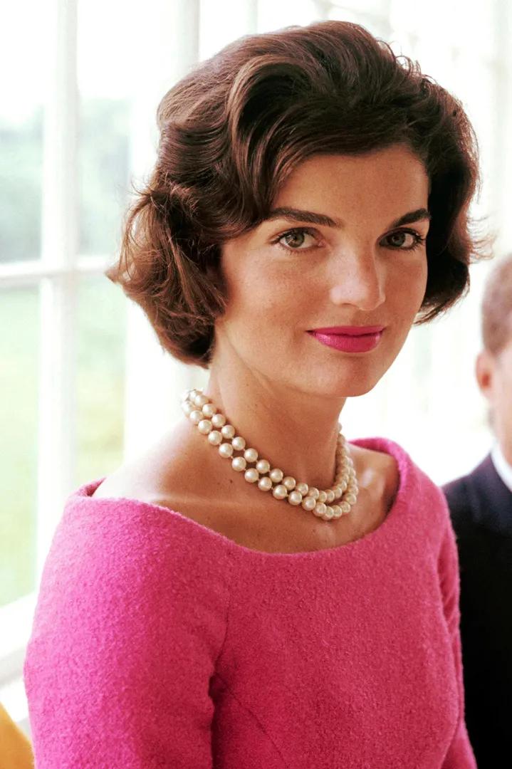 除了优雅贵气,珍珠还能休闲、叛逆、又嘻哈?