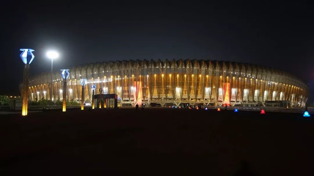 济南这座城市带来了太多的回忆,济南是一座四季美如画的城市