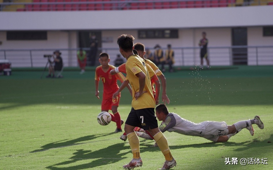 鲁能2:1绝杀国安金句,3-2武磊绝杀国足夺12强赛首胜