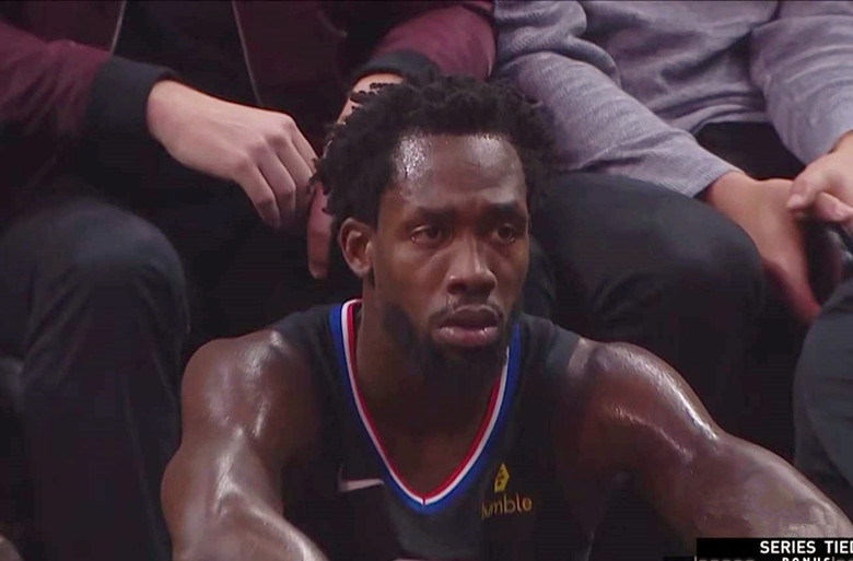 裁判对库里不公平吹罚集锦,裁判杜兰特库里驱逐手势搞笑