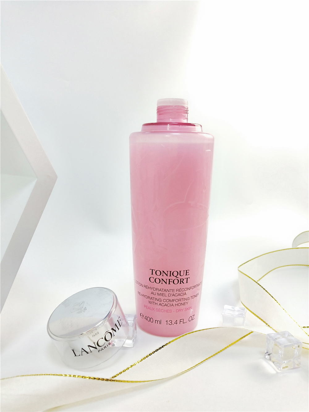 兰蔻粉水紧实抗皱化妆水,秋冬补水滋润肌肤