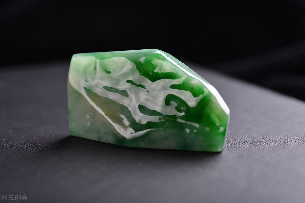 网络直播赌石骗局大揭秘,直播间赌石骗局先付钱打20万