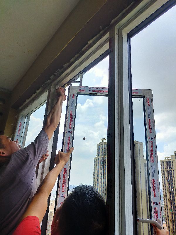 益阳隔热断桥窗,益阳保利香槟国际样板房