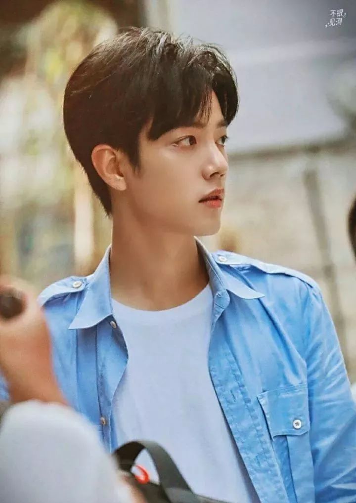 肖战怎么成为人气男神,肖战撩人的最高境界