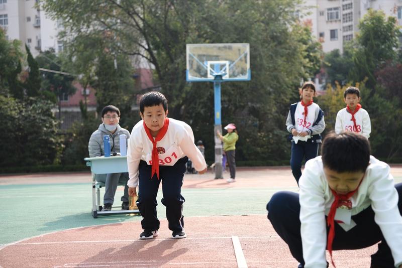 挑战自我突破极限小学,青岛燕儿岛路第一小学