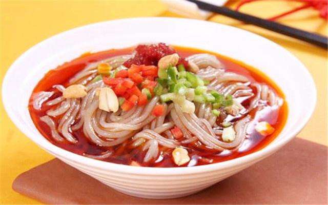 义门白家手工酸辣粉加盟多少钱,周口酸辣粉加盟费用一般要多少钱