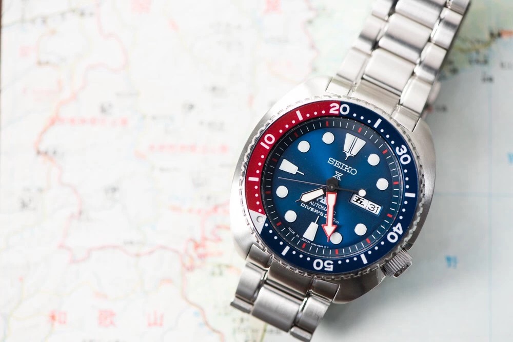 戴两块表的人永远不知道时间,戴两块表的人是什么心态