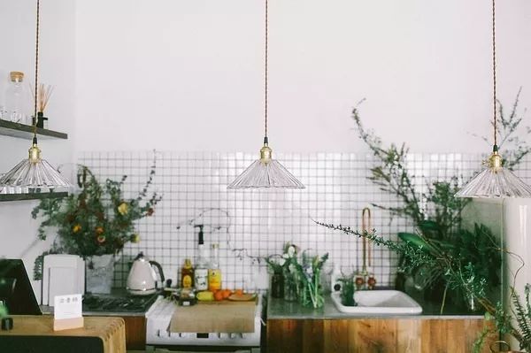 她辞去总监回家扶贫后续,她辞去总监回家扶贫结局