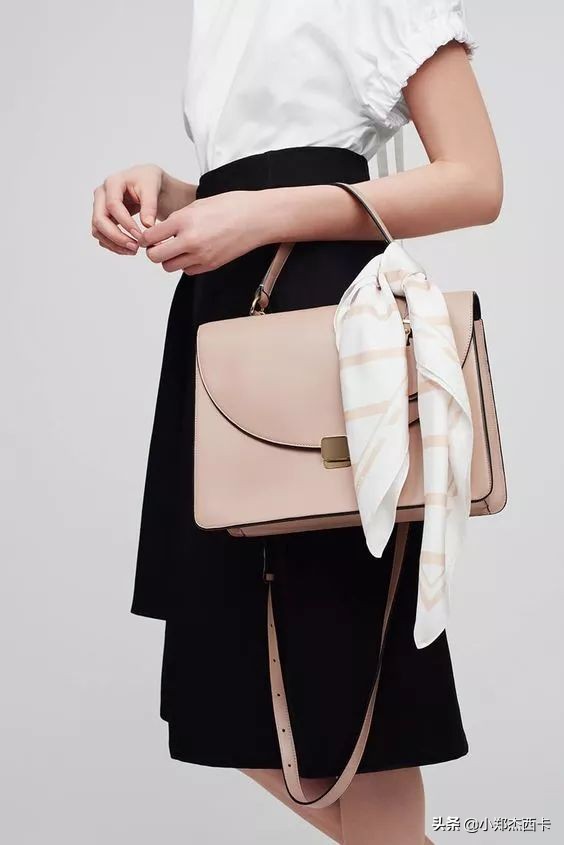 通勤时尚包包2022新款,通勤包包简约大气高级