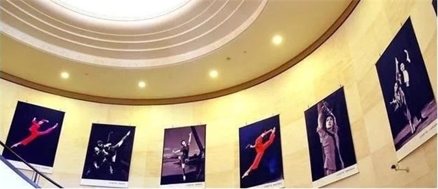 被周恩来赏识演“琼花”,后因受伤退出舞台,薛菁华后来怎么样了