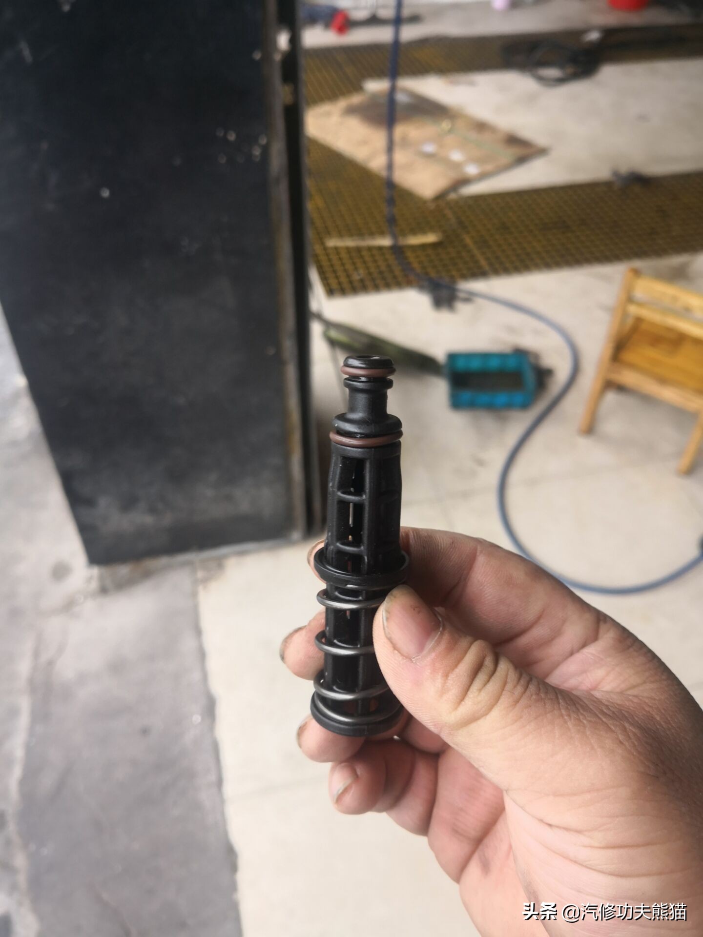 大众夏朗烧机油用什么燃油宝,2012款夏朗2.0t烧机油怎么处理