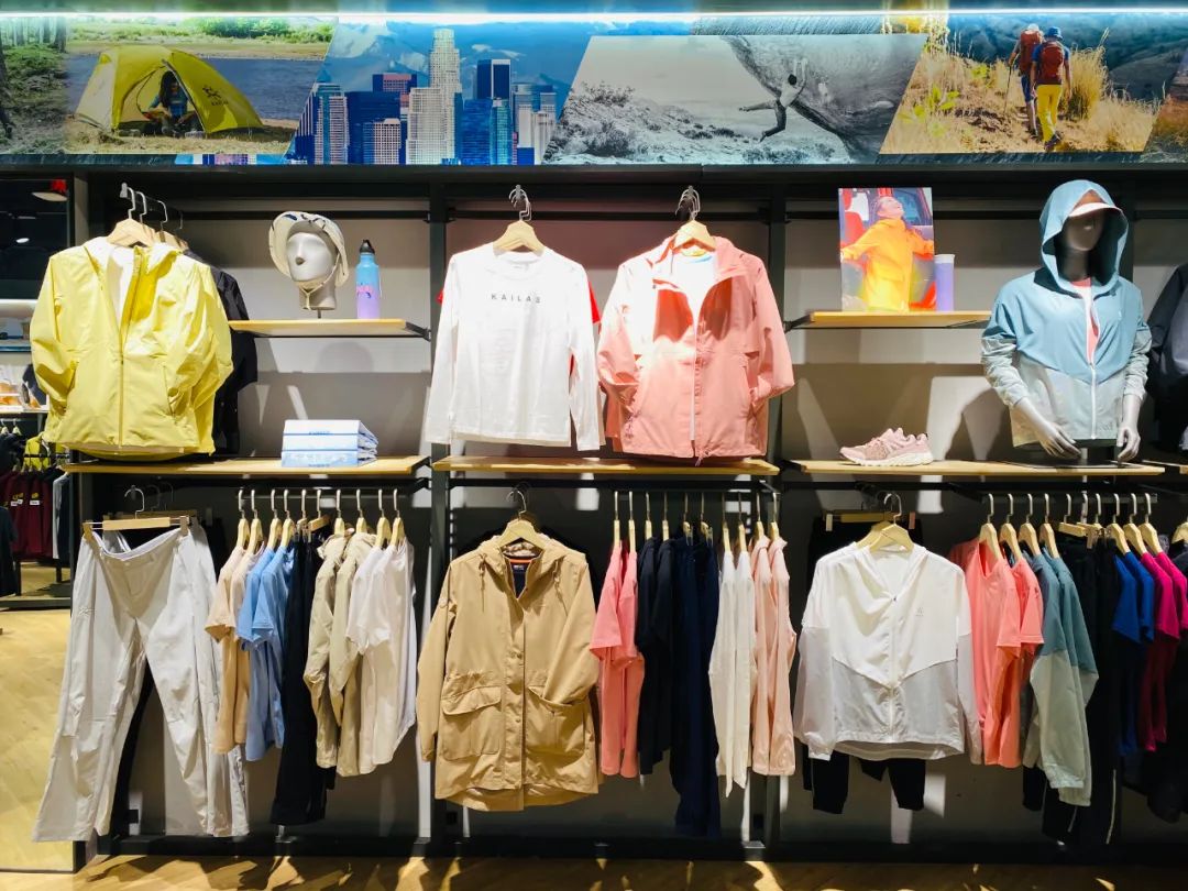 最喜欢的冲锋衣,我最爱的红色冲锋衣