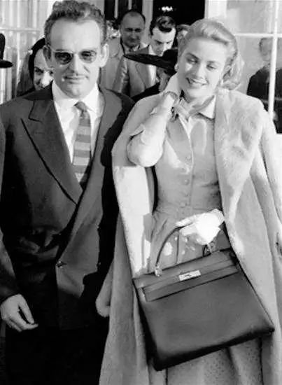 十大必买经典款包包图片及价格,十款永不过时的包双层