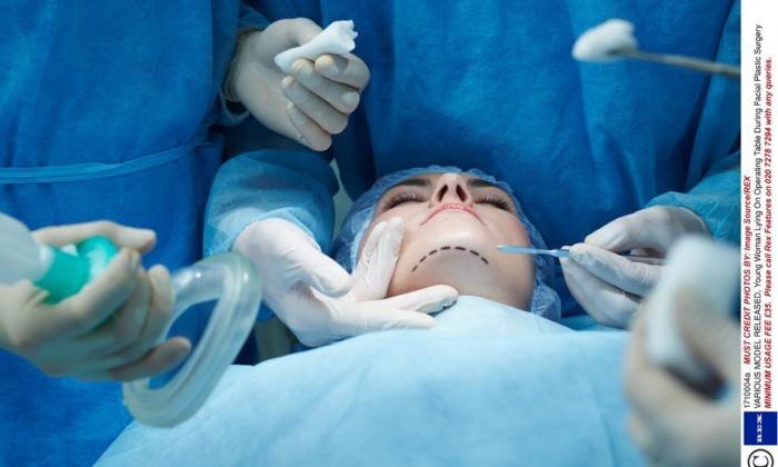 整形美女蜕变过程,现在整形趋势