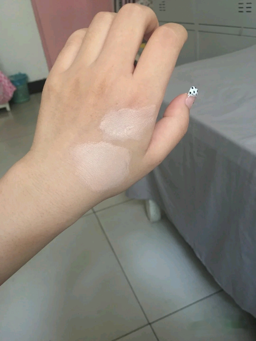 dw粉底液和兰蔻持妆粉底液对比,四大品牌粉底液遮瑕持久不脱妆