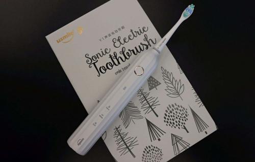 usmile电动牙刷和飞利浦电动牙刷,usmile电动牙刷和小米电动牙刷