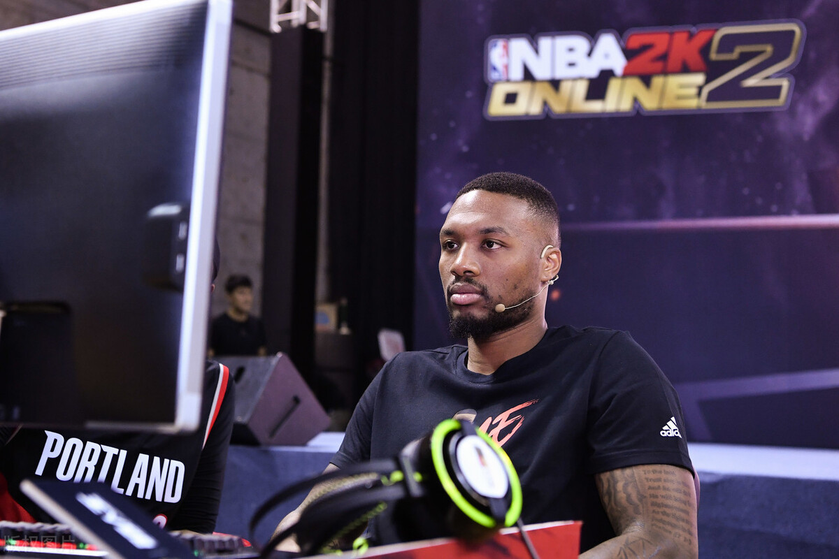 詹姆斯收入连续7年登顶nba,詹姆斯吸金视频