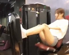 她是斗鱼刀区第一女神,却遭土豪怒喷假清纯,如今被官方抛弃