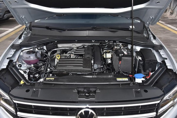 空间大动力好舒适性好的轿车推荐,宝来2023款1.5l自动畅行限量版动力