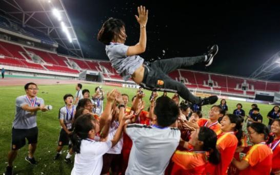 昔日孙雯带领中国女足的精彩视频,铿锵玫瑰中国女足孙雯