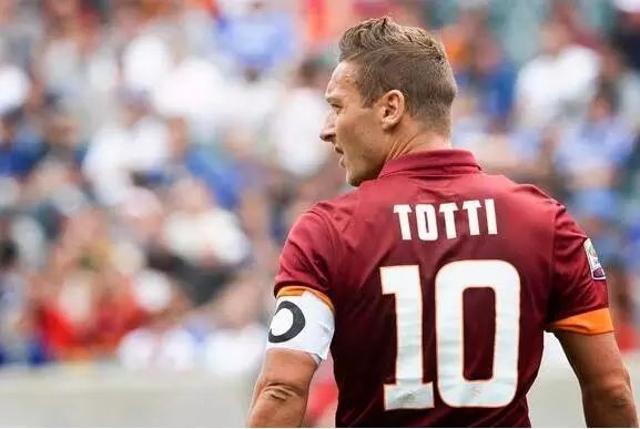 天下足球三十大催泪文案,天下足球催泪文案足球解说员