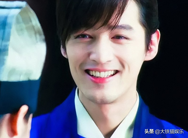 8位桃花眼男明星,最迷人的六位帅哥