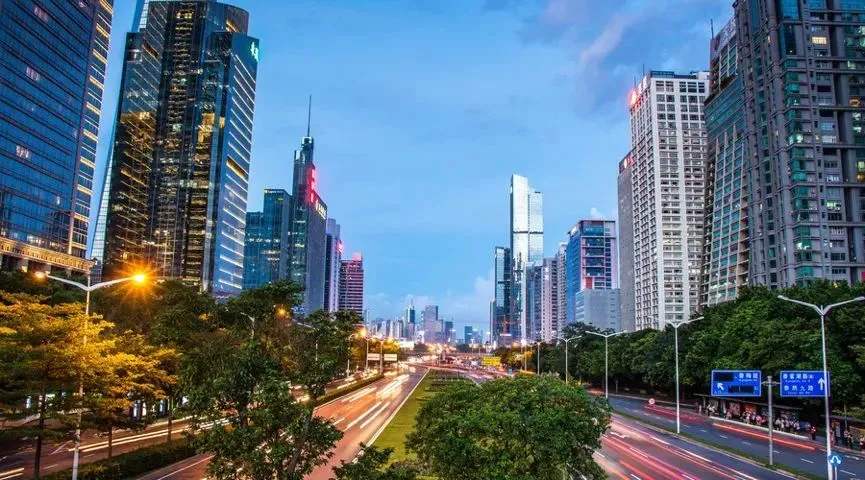 深圳工资25000-30000的工作是什么,在深圳工作薪资多少合适