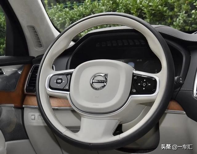 沃尔沃xc902022款座椅放平,老款沃尔沃xc90后排座椅怎么放倒