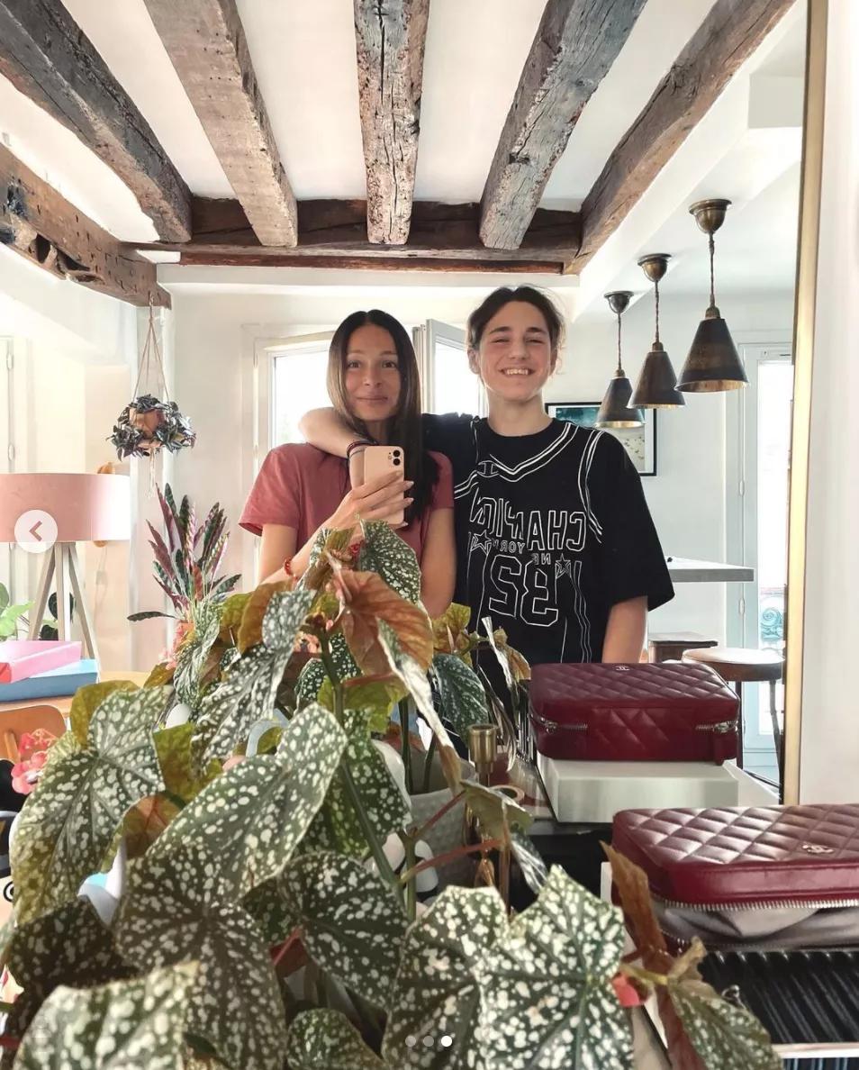 香奈儿模特上班,香奈儿模特工作日常