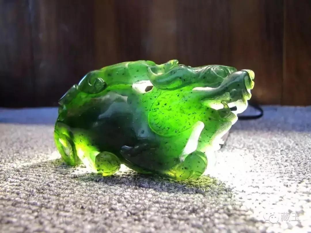 碧玉的真假辨别方法,碧玉的真假辨别