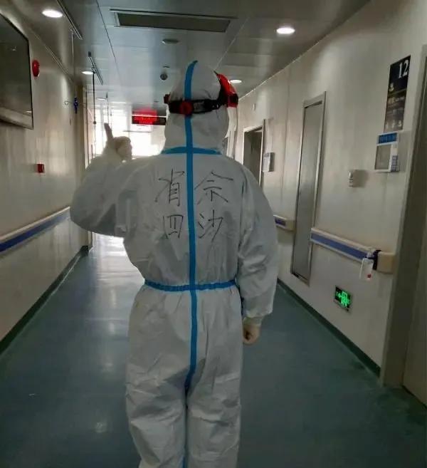 抗疫感人事件感悟作文素材,关于抗疫的作文素材大学