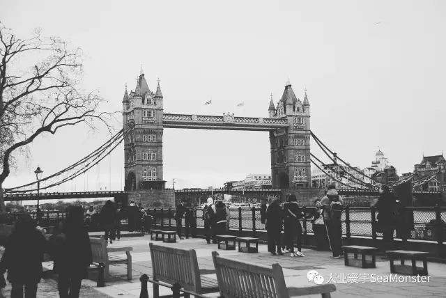 在法国留学的中国学生,在中国生活8年的法国小哥回国后