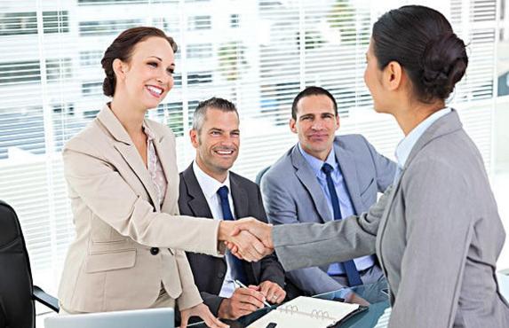 无锡面试官：“钱”字加一笔，是什么字？研究生回答输给了中学生