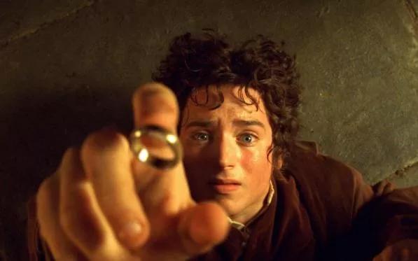 25年前9分神作,9.5分高分神作抨击现实