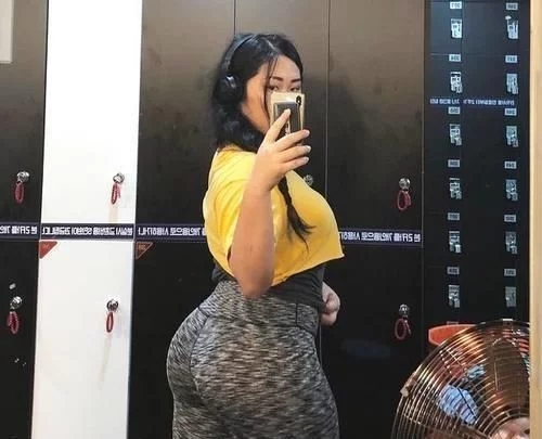 170cm韩国健身女神 (170cm韩国健身女)