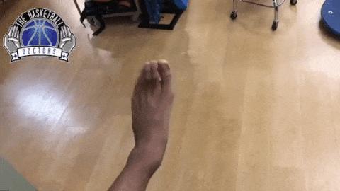 脚踝扭伤的药有哪些,脚踝扭伤了需要吃点什么