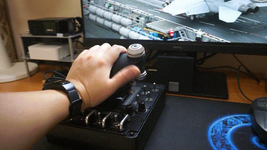 罗技x56飞行摇杆怎么用,罗技x56飞行摇杆