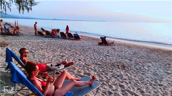 泰国普吉岛海滩太美了,普吉岛真是个好地方