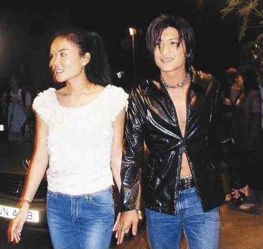 王菲谢霆锋的感情能走到最后吗,王菲谢霆锋时隔23年牵手现身机场