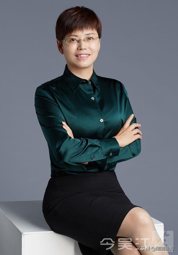 在创新中赋予丝绸蚕桑生命力——访“吴江时代新人”胡毓芳