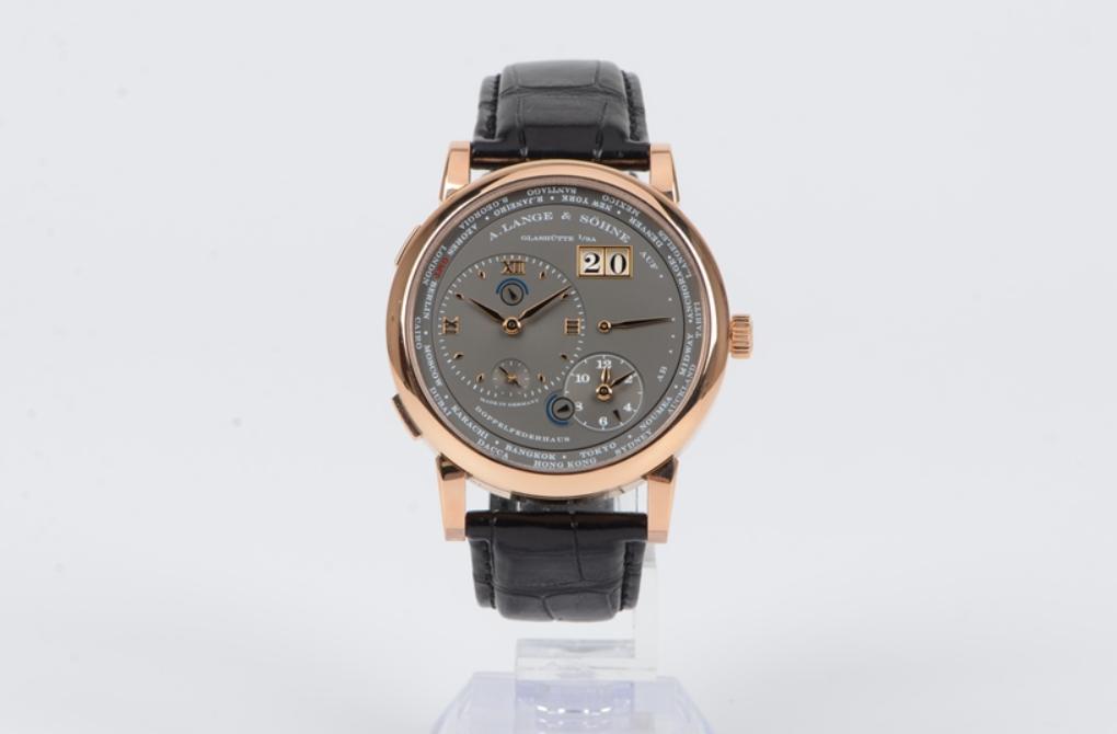 适合老年男士的10款最佳方形手表,男士潮表手表