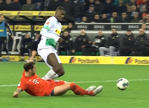 拜仁残阵战门兴,拜仁0比5惨败门兴首发